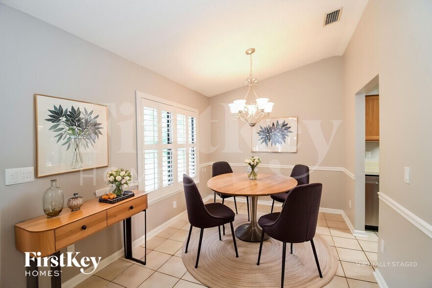 Building Photo - 1332 Lamboll Ave