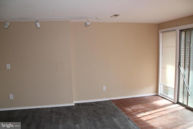 Building Photo - 10308 Watkins Mill Dr
