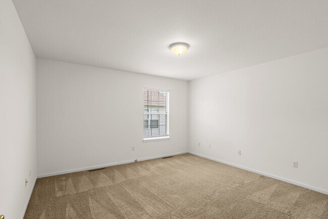 Building Photo - 2612-2614 Northampton Dr.