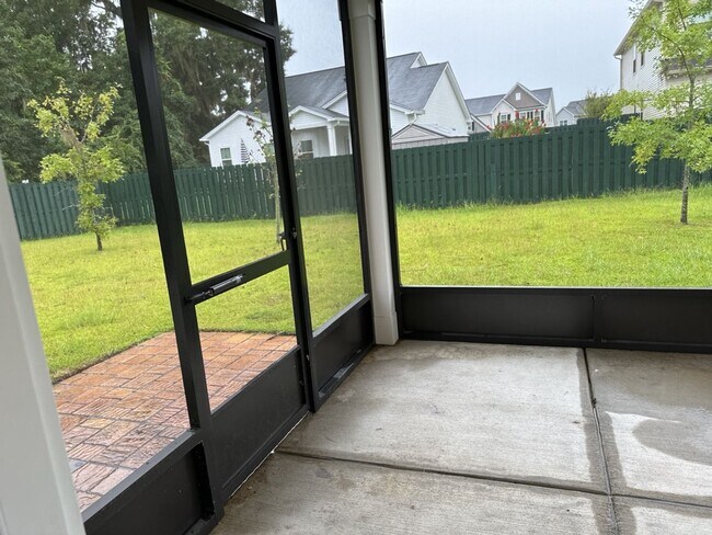 Building Photo - 5029 Castleoak Dr