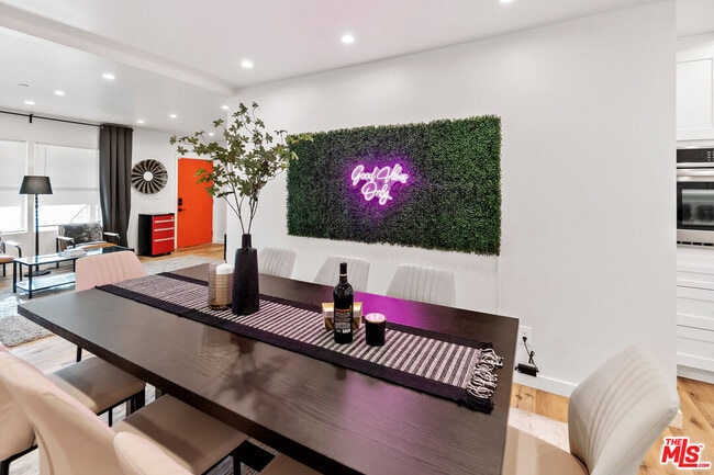 Building Photo - 5500 Morella Ave