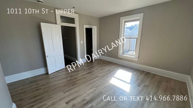 Building Photo - 1011 10th St