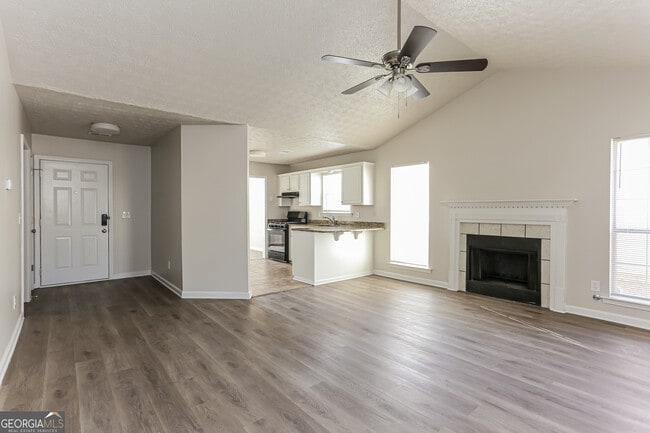 Building Photo - 8147 Mountain Pass