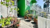 Building Photo - 15th1718