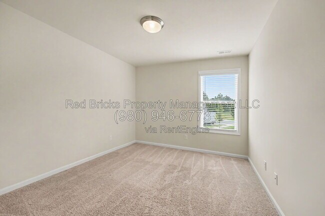 Building Photo - 3912 Townes Blvd