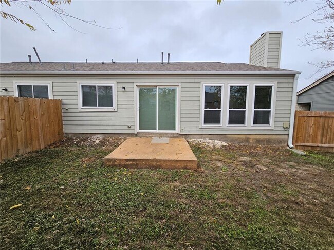 Building Photo - 1418 Hyridge Cir