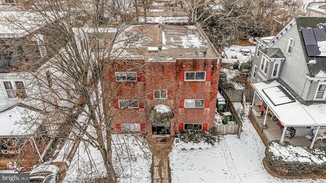 Building Photo - 517 Morgan Ave