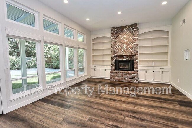 Building Photo - 2696 Prestwick Dr