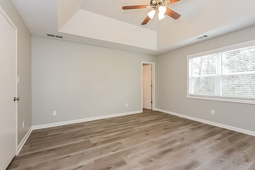 Building Photo - 1260 Rocky Rd