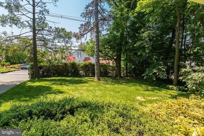 Building Photo - 337 Righters Mill Rd