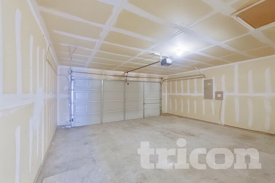 Building Photo - 1727 Oneal St