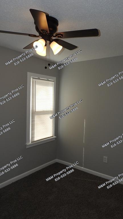 Building Photo - 1625 Holt Ln