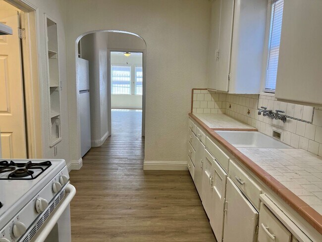 Building Photo - 1310-1314 P St