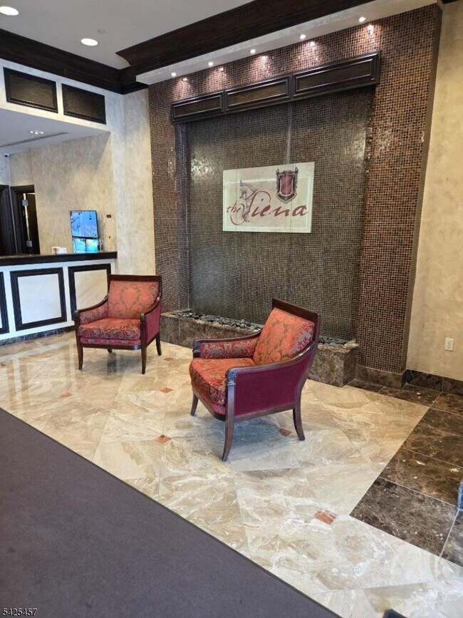 Building Photo - 48 S Park St