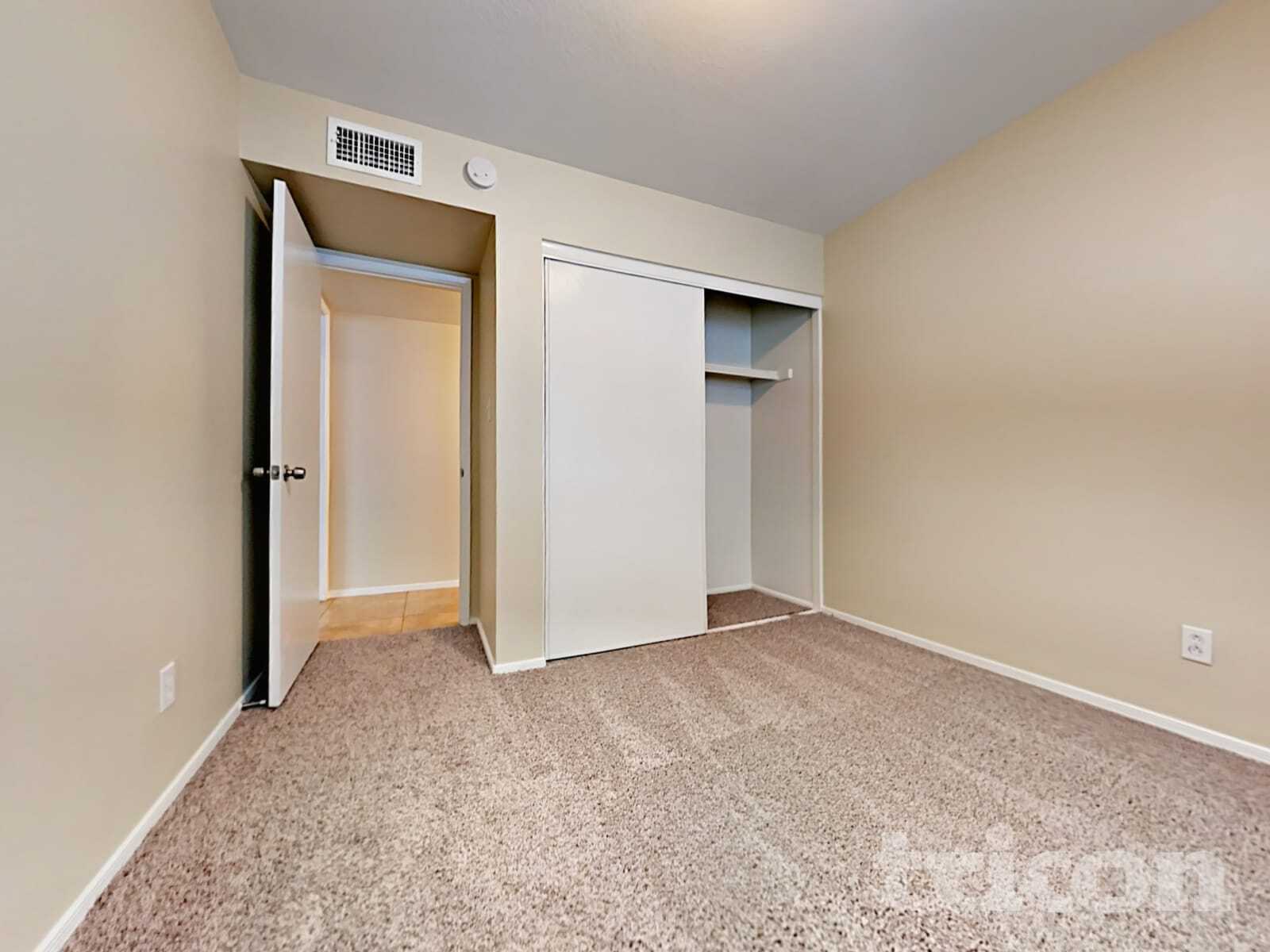 Building Photo - 11448 N 46th Ave