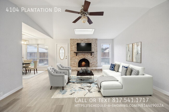 Building Photo - 4104 Plantation Dr