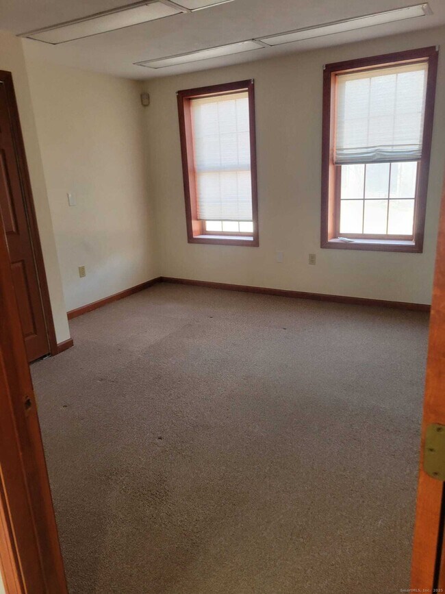 Building Photo - 1 Barristers Ct