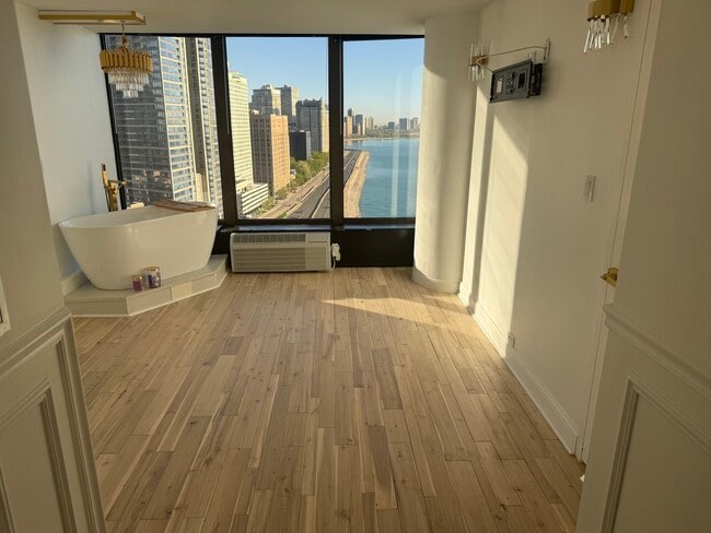 Building Photo - 505 N Lake Shore Dr