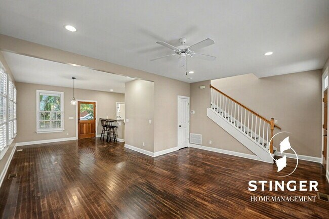 Building Photo - 2677 Broad St