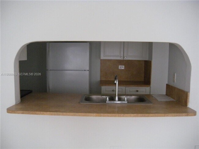 Building Photo - 7545 E Treasure Dr