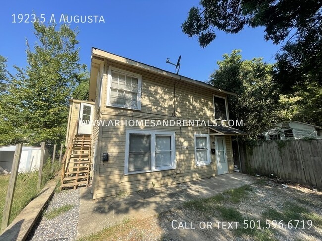 Building Photo - 1923.5 Augusta St