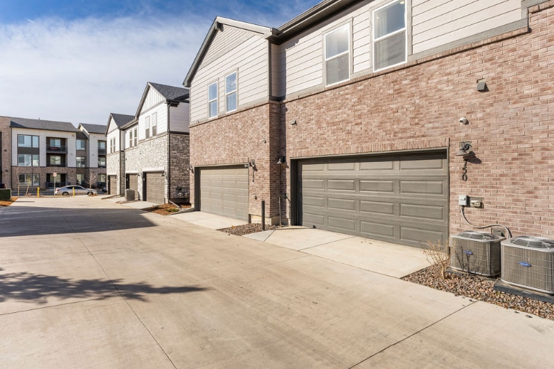 Building Photo - 750 N Rome St