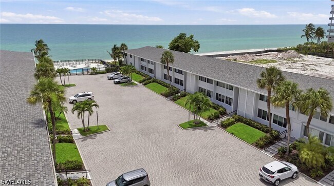 Building Photo - 1065 Gulf Shore Blvd N