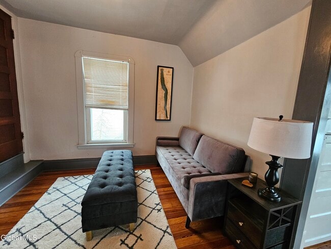 Building Photo - 51 Sacandaga Rd