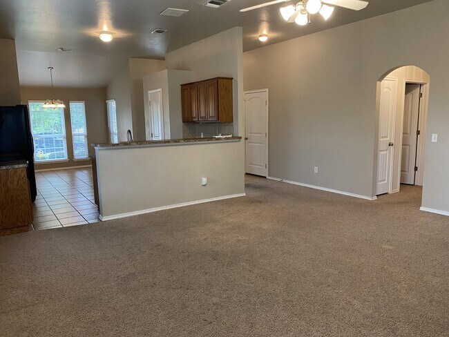 Building Photo - 18101 Viento Dr