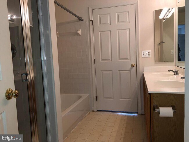 Building Photo - 4314 Mallory Hill Ln