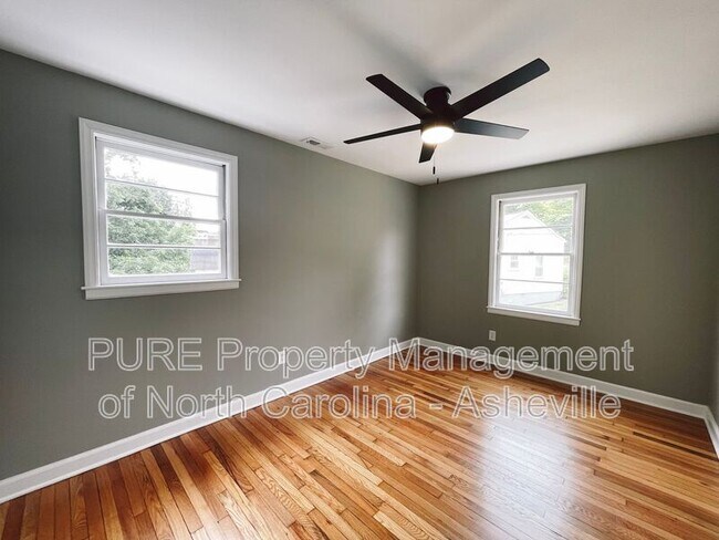 Building Photo - 268 Sand Hill Rd
