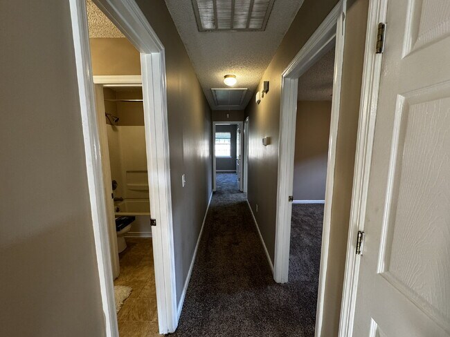 Building Photo - Home for Rent
