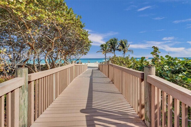 Building Photo - 1201 S Ocean Dr