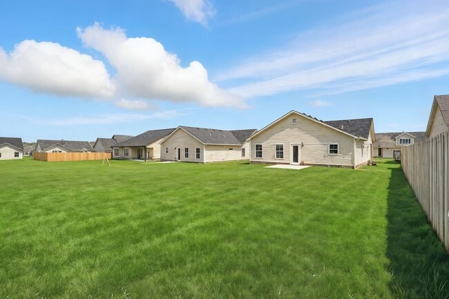 Building Photo - 1112 Mission Dr