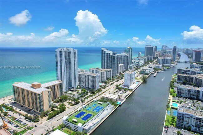 Building Photo - 2501 S Ocean Dr