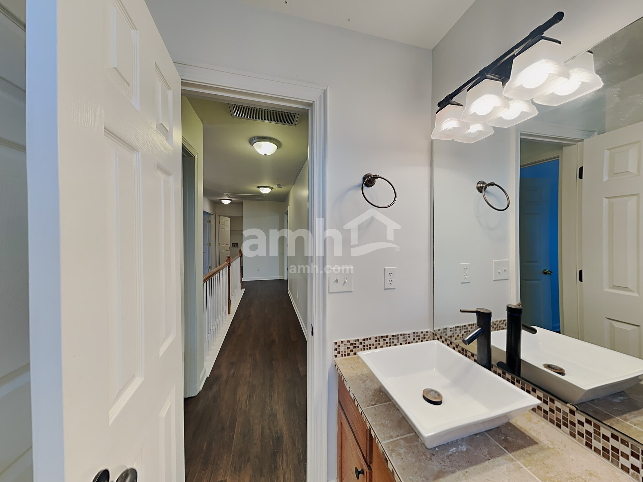 Building Photo - 4059 Houldsworth Dr