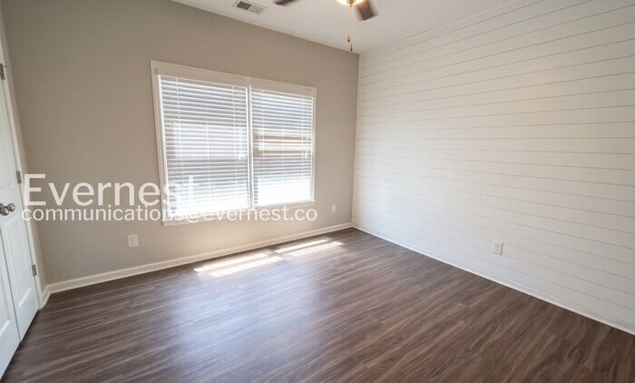 Building Photo - 764 Cady Way