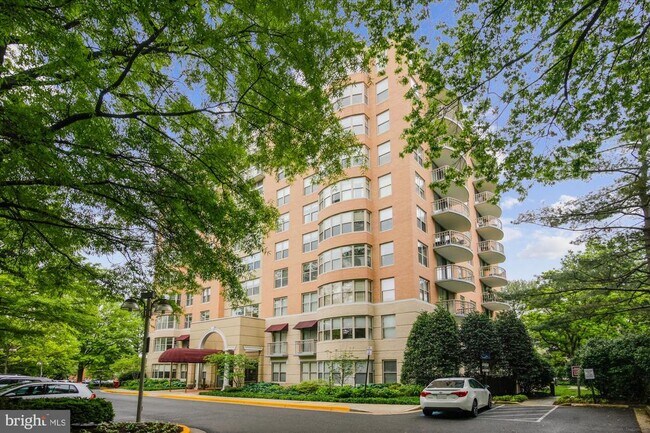 Building Photo - 5000 Battery Ln