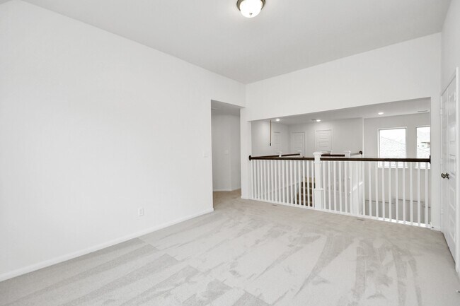 Building Photo - 2431 WAYBREAD Ln