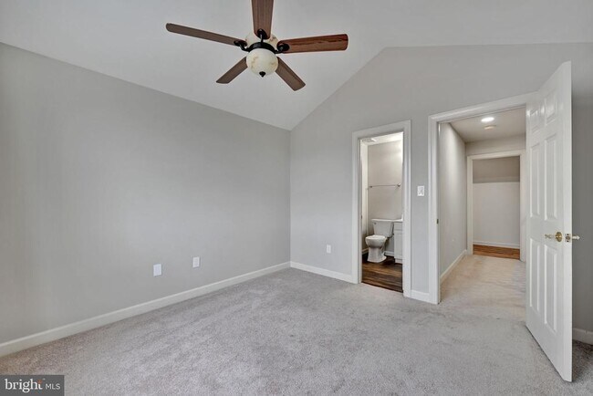 Building Photo - 14203 Plum Run Way