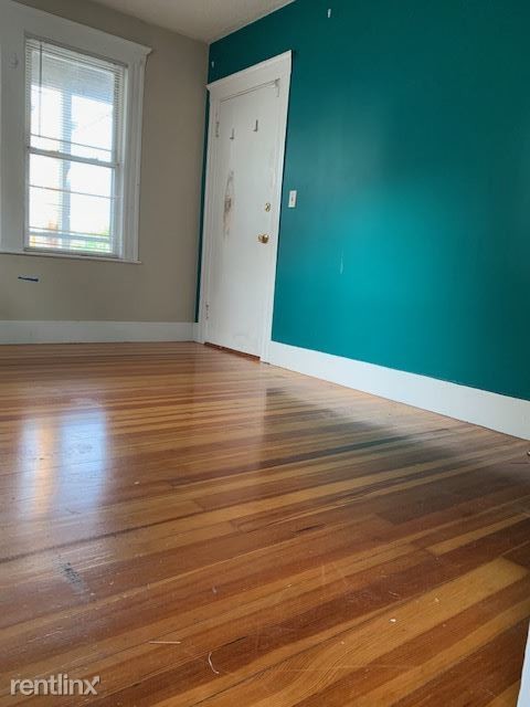 Building Photo - 1 br, 1 bath Apartment - 72 Lowell St