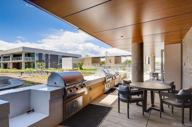 Building Photo - 4200 W 17th Ave