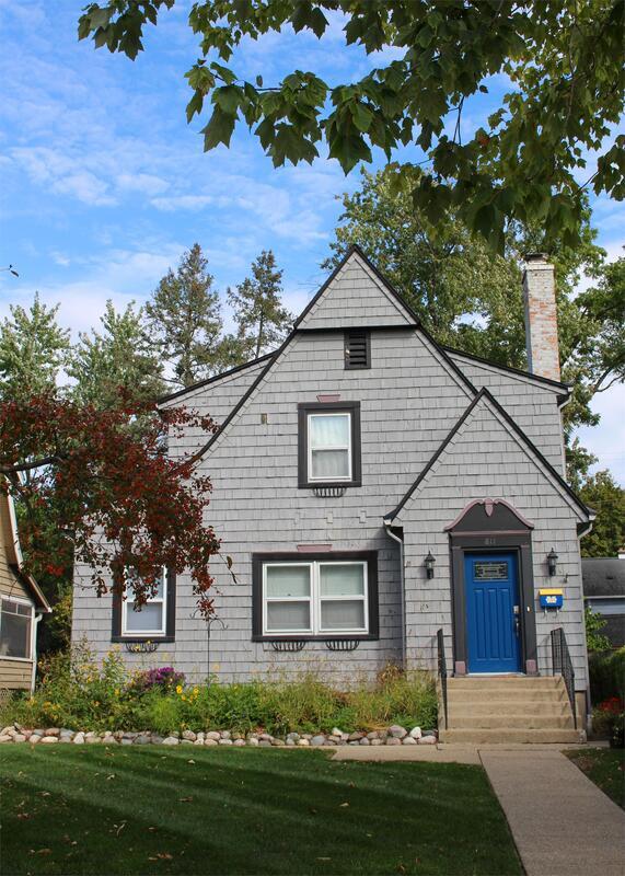 Building Photo - 811 Rose Ave