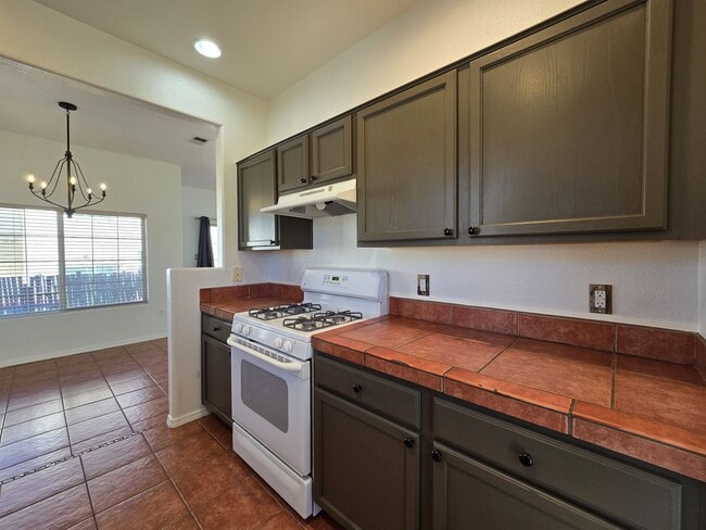 Building Photo - 4138 Big Sky Rd