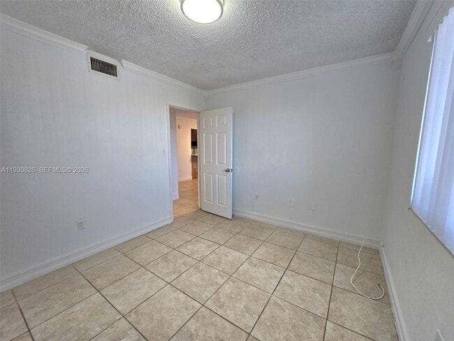 Building Photo - 6960 Miami Gardens Dr
