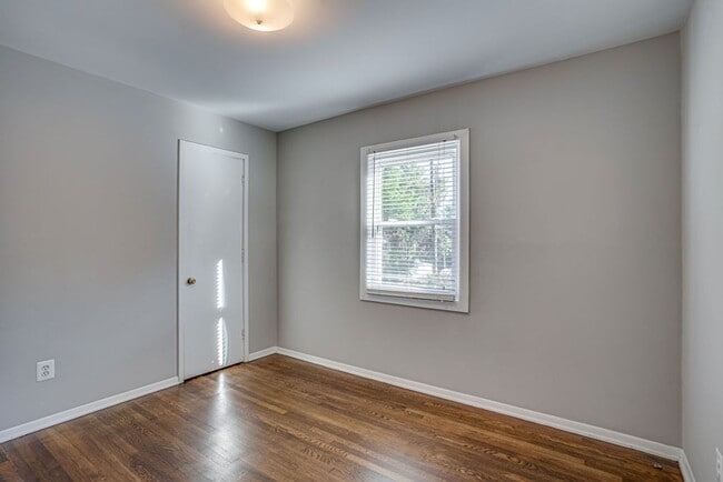 Building Photo - Location, Location, Location! Charming 3 b...