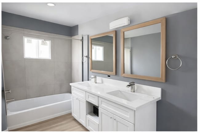 Building Photo - 134A