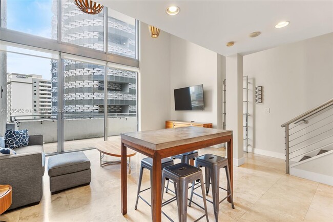 Spacious Area - 1050 Brickell Ave