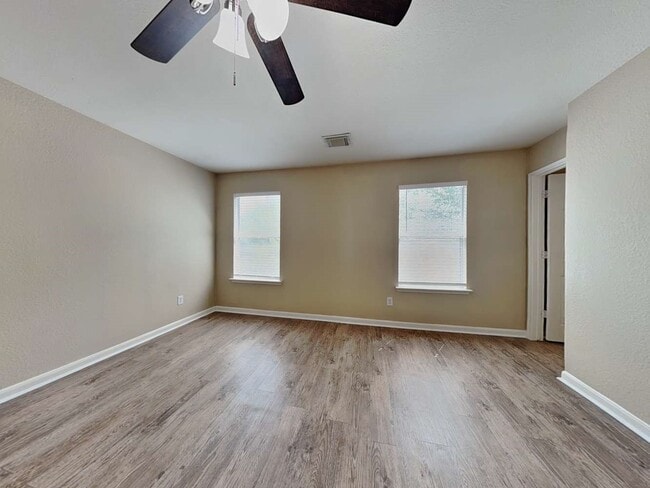 Building Photo - 13742 Clarks Fork Dr