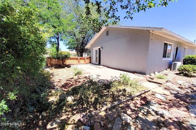 Building Photo - 3547 N Valorie Dr